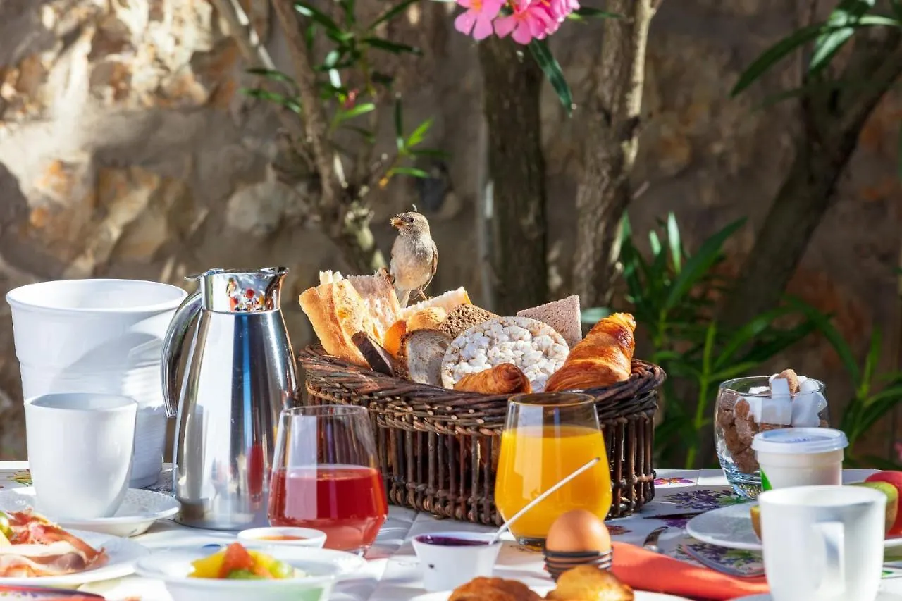 Chandolas Logis Auberge Les Murets Hotel Restaurant Spa צרפת