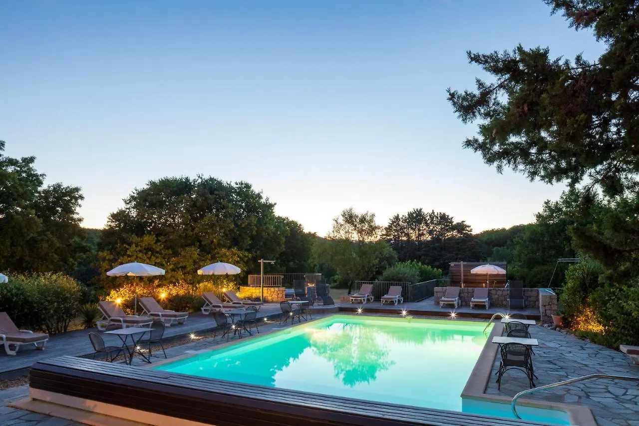 ***  Chandolas Logis Auberge Les Murets Hotel Restaurant Spa צרפת